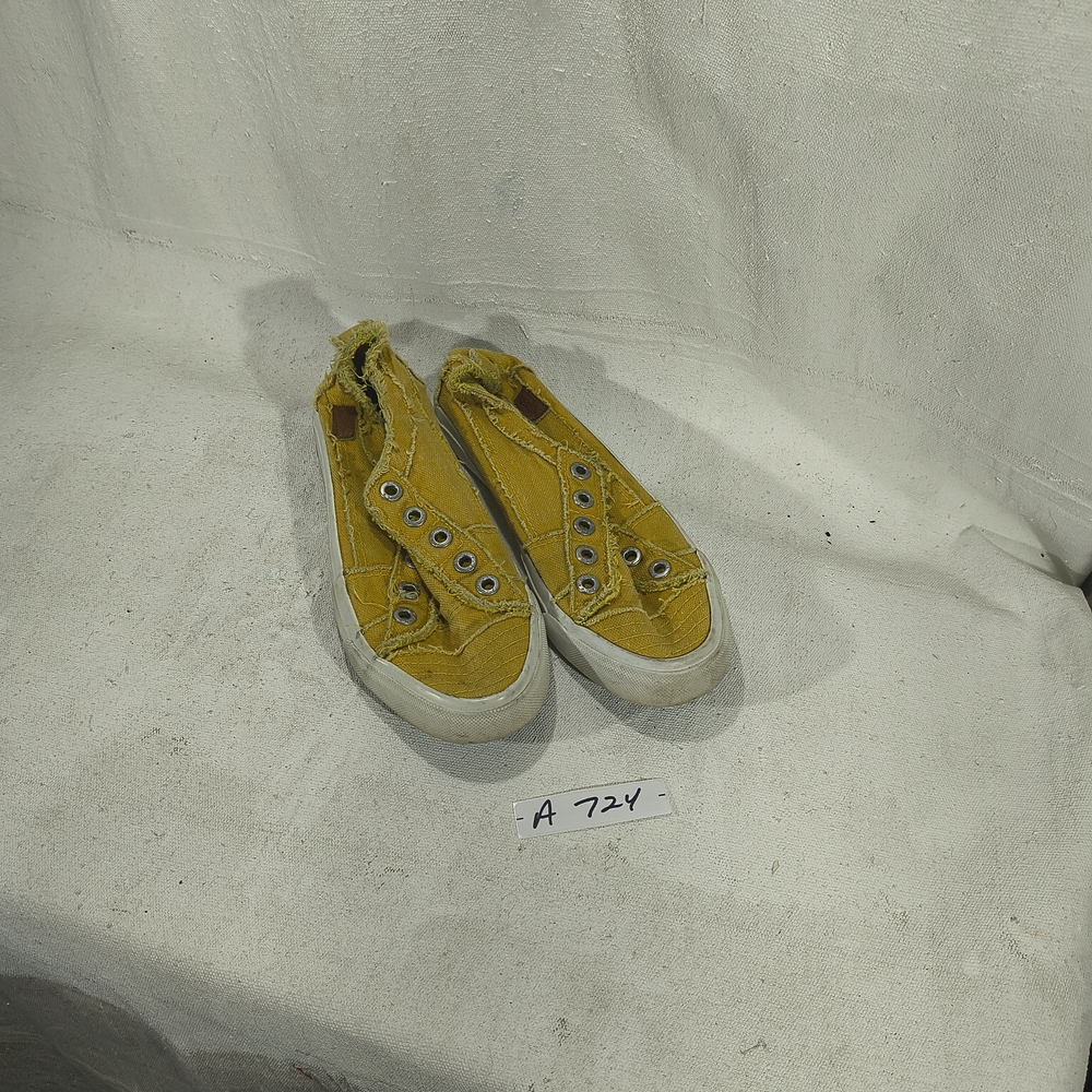 Women's Size 8.5 Mustard Yellow Slip-On Canvas Sneakers Blowfish Malibu